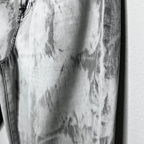 7 for all Mankind Smoke Print Jeans in Dusty Gray Jeans Women’s Sz 34 - Picture 4 of 14